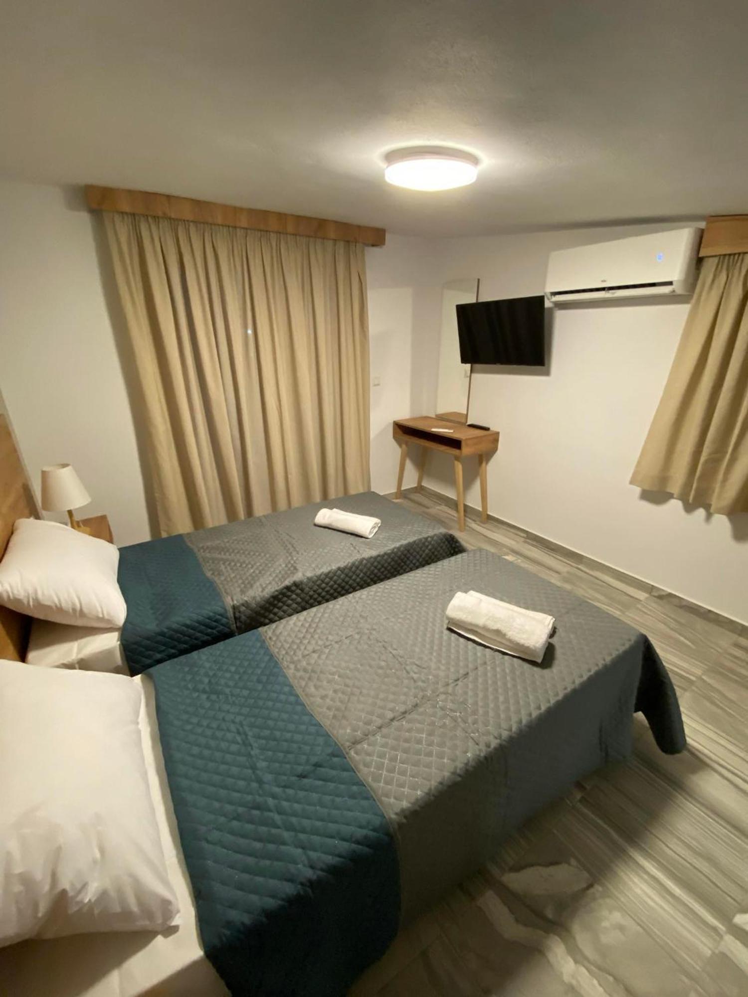 렙토카리아 Four Seasons 빌라 외부 사진